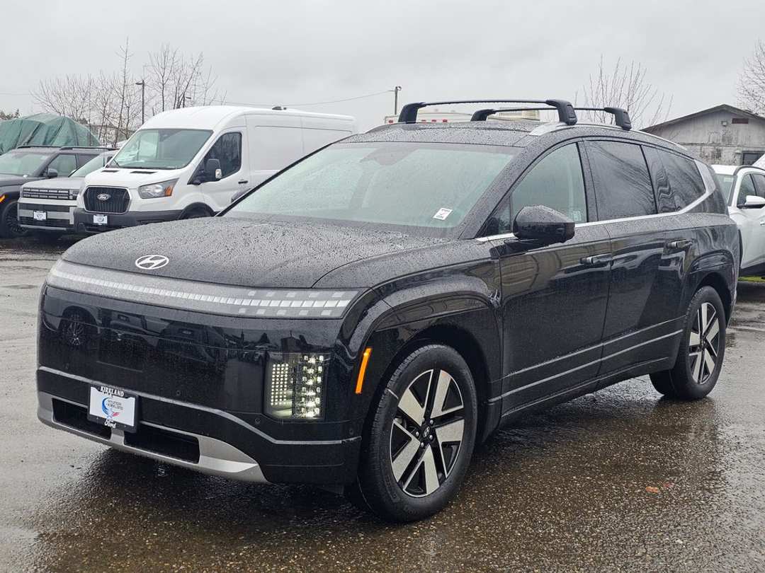 2026 Hyundai Ioniq 9 SEL - Image 3