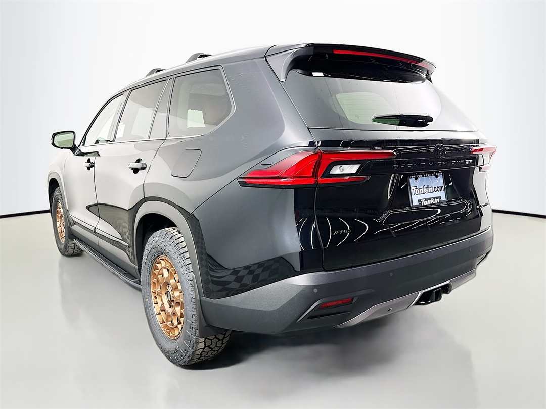 2026 Toyota Grand Highlander Platinum - Image 5