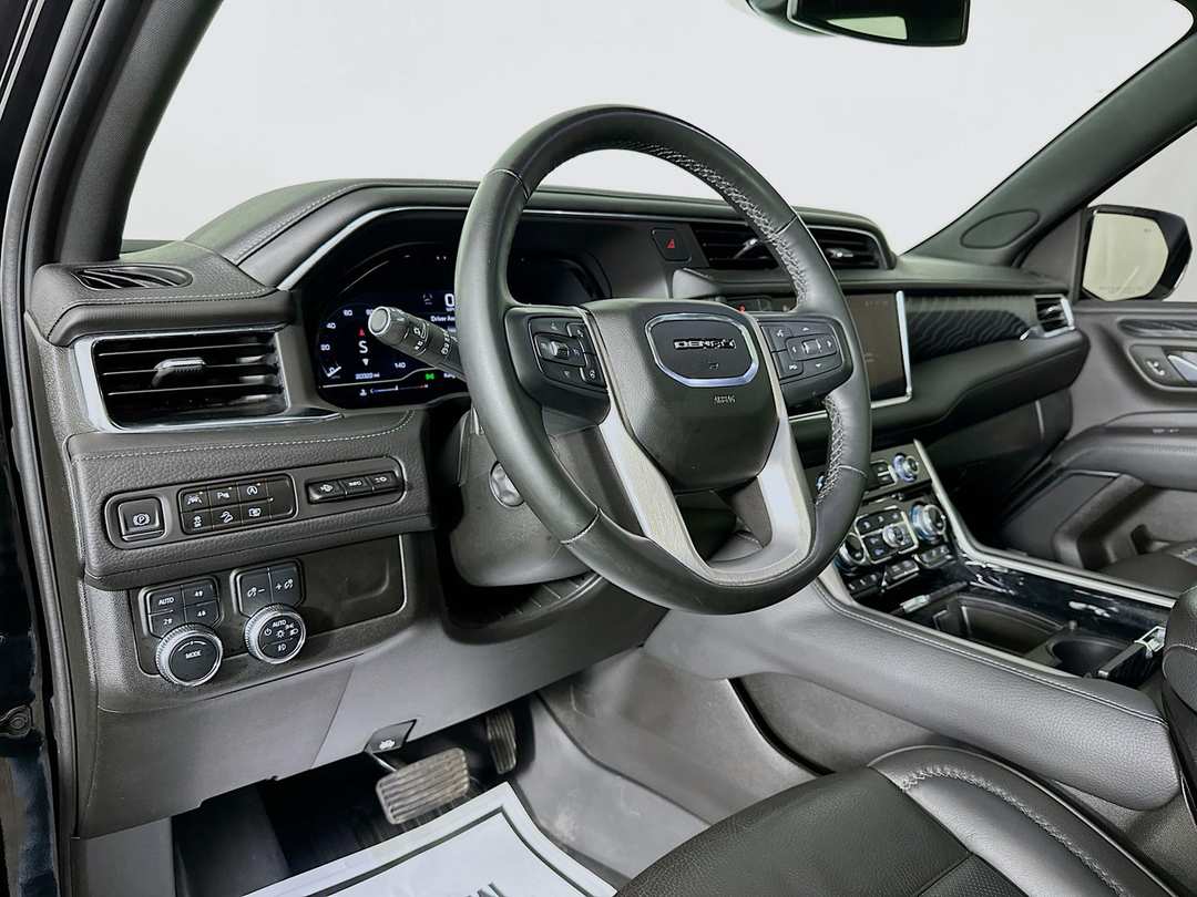 2024 GMC Yukon Denali - Image 10