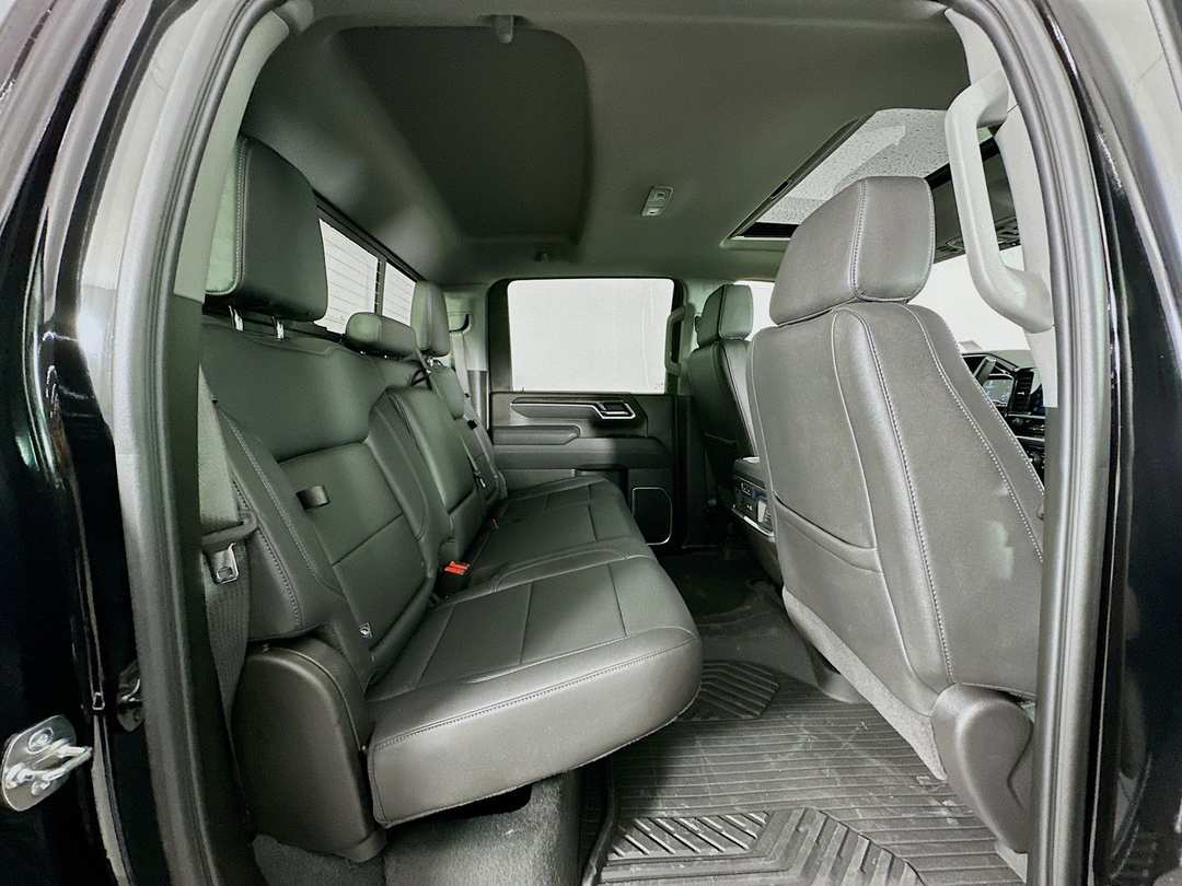 2025 Chevrolet Silverado 3500Hd LTZ - Image 30