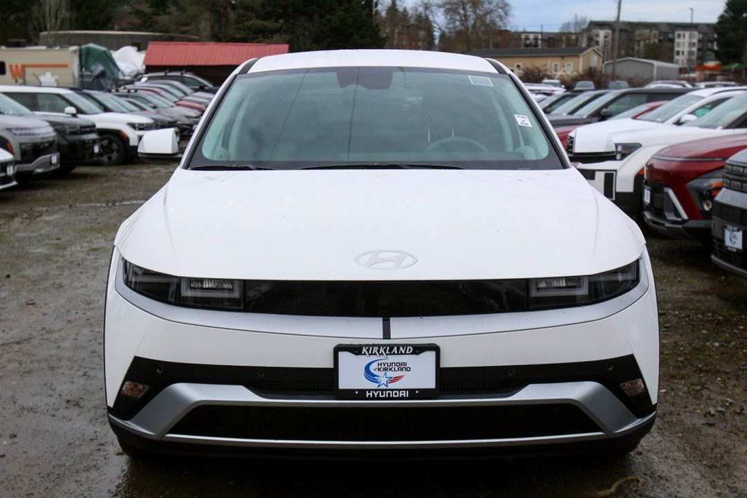 2026 Hyundai Ioniq 5 SEL - Image 2
