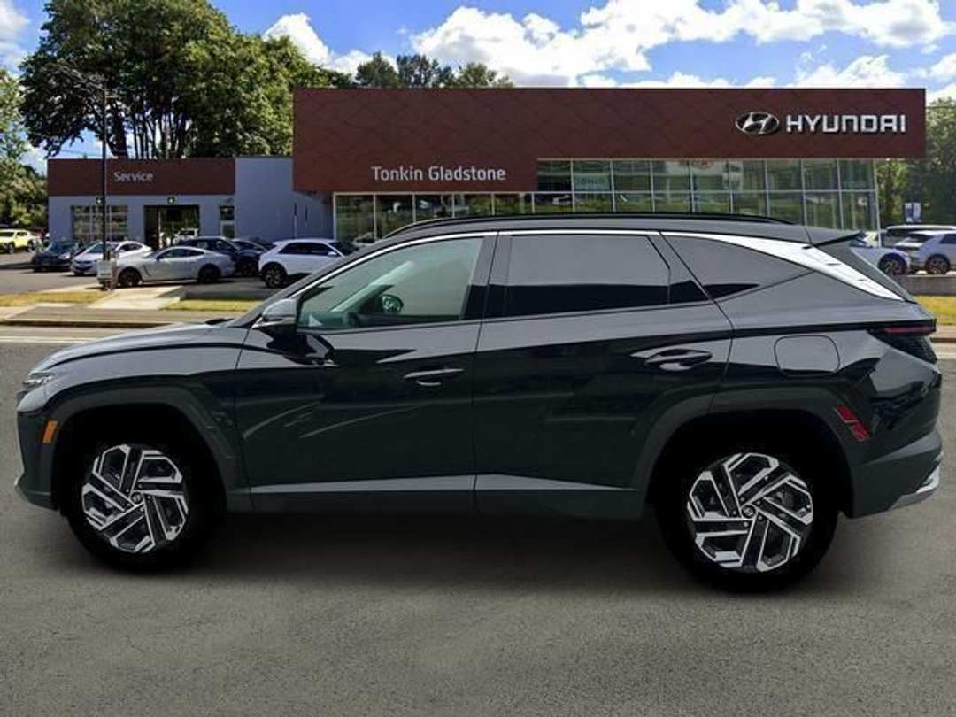 2026 Hyundai Tucson Limited - Image 3