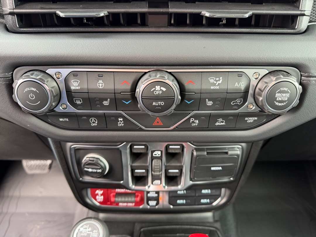 2026 Jeep Gladiator Rubicon - Image 23