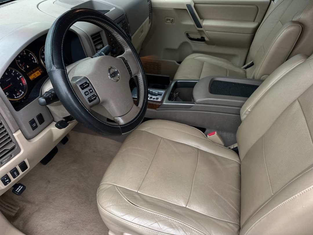 2008 Nissan Titan LE - Image 9