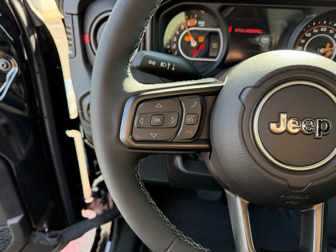 2026 Jeep Wrangler Rubicon - Image 18