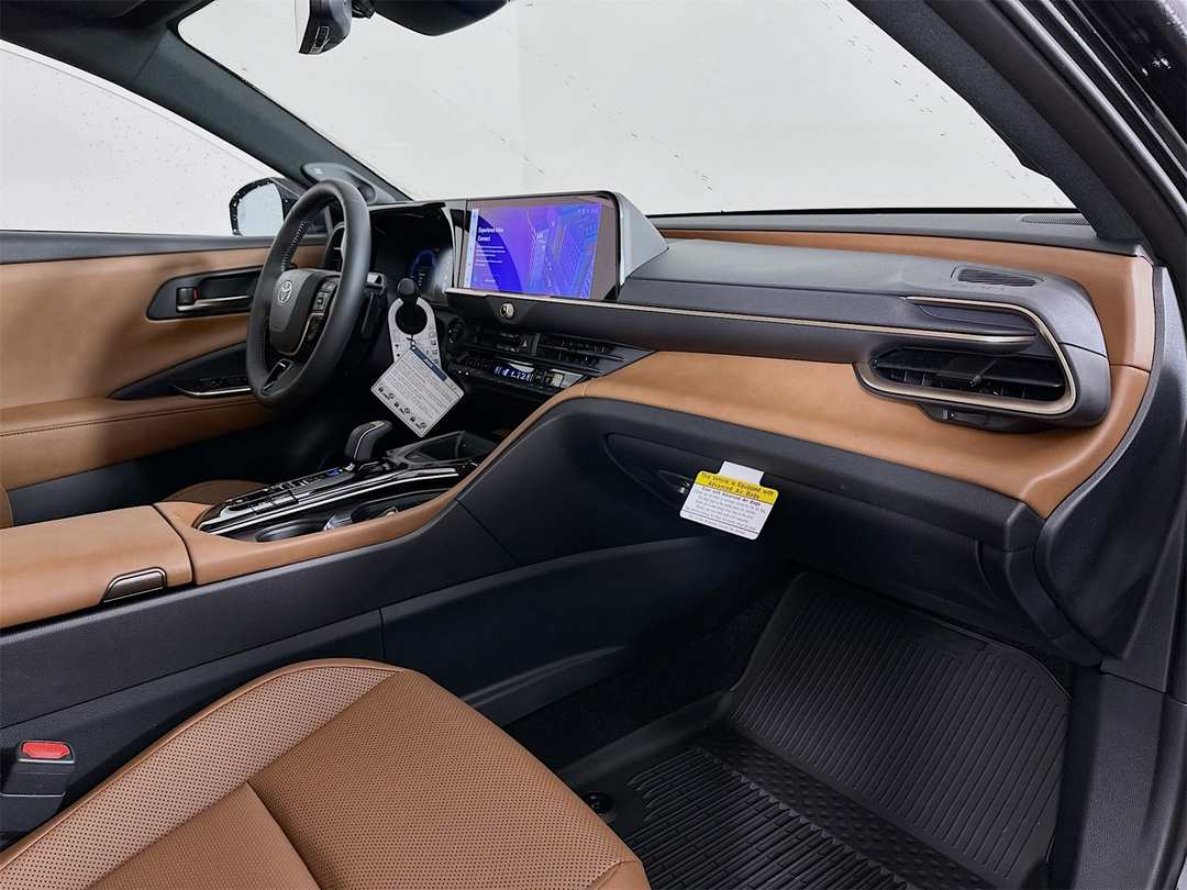 2026 Toyota Crown Signia Limited - Image 31