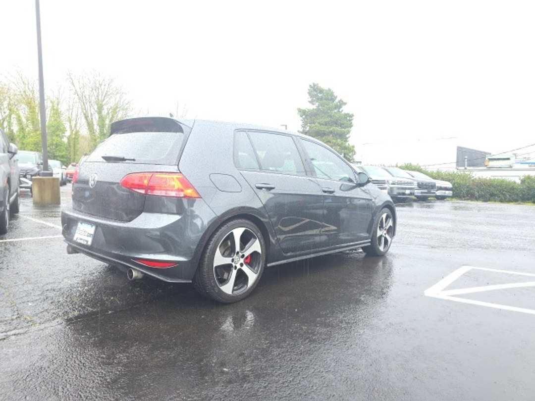 2017 Volkswagen Golf Gti SE - Image 5
