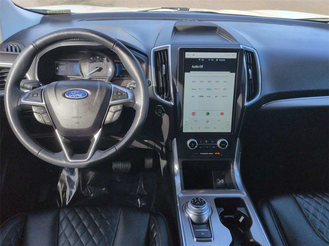 2023 Ford Edge Titanium - Image 24