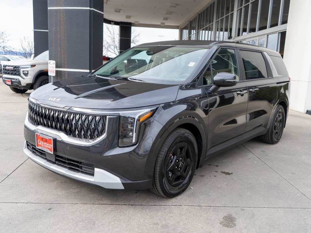 2026 Kia Carnival LXS - Image 3