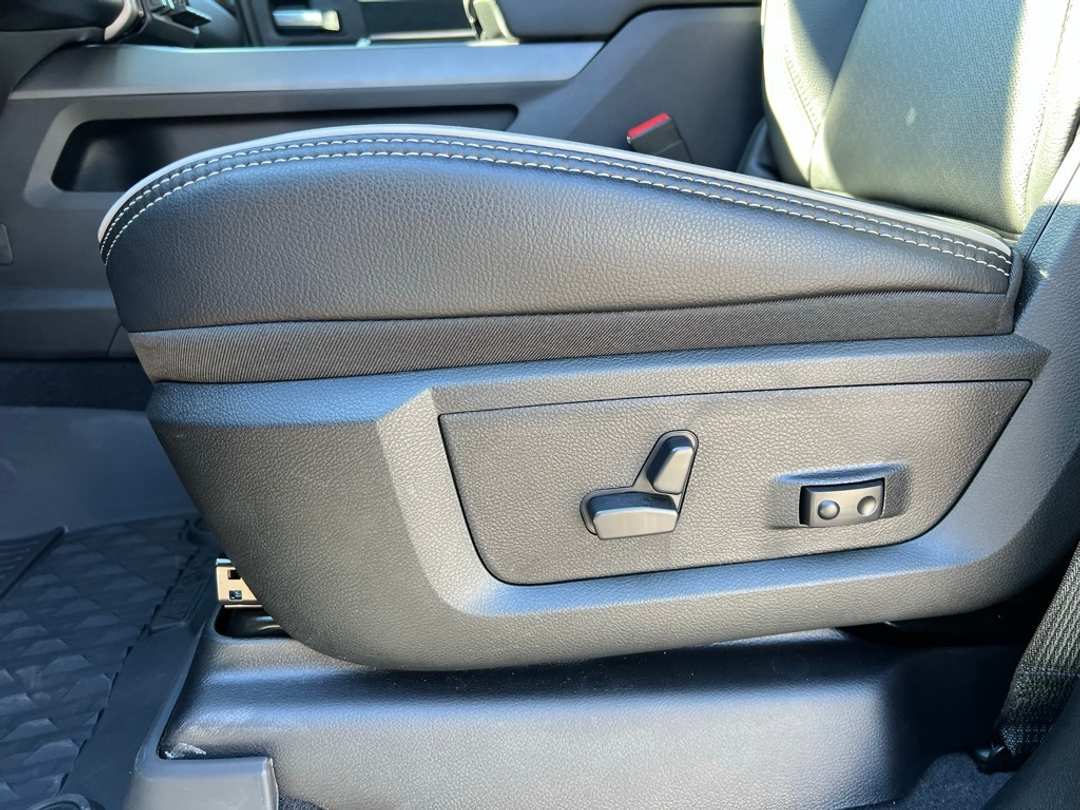 2026 Ram 3500 Laramie - Image 12