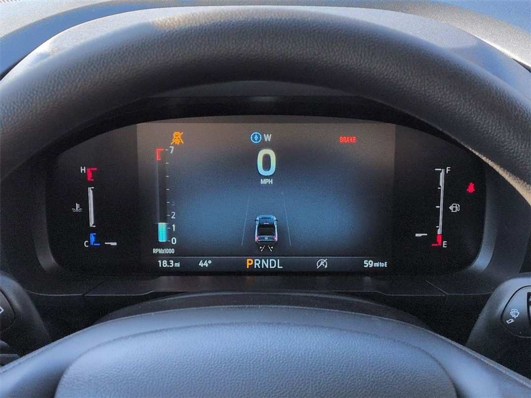 2026 Ford Maverick XL - Image 15