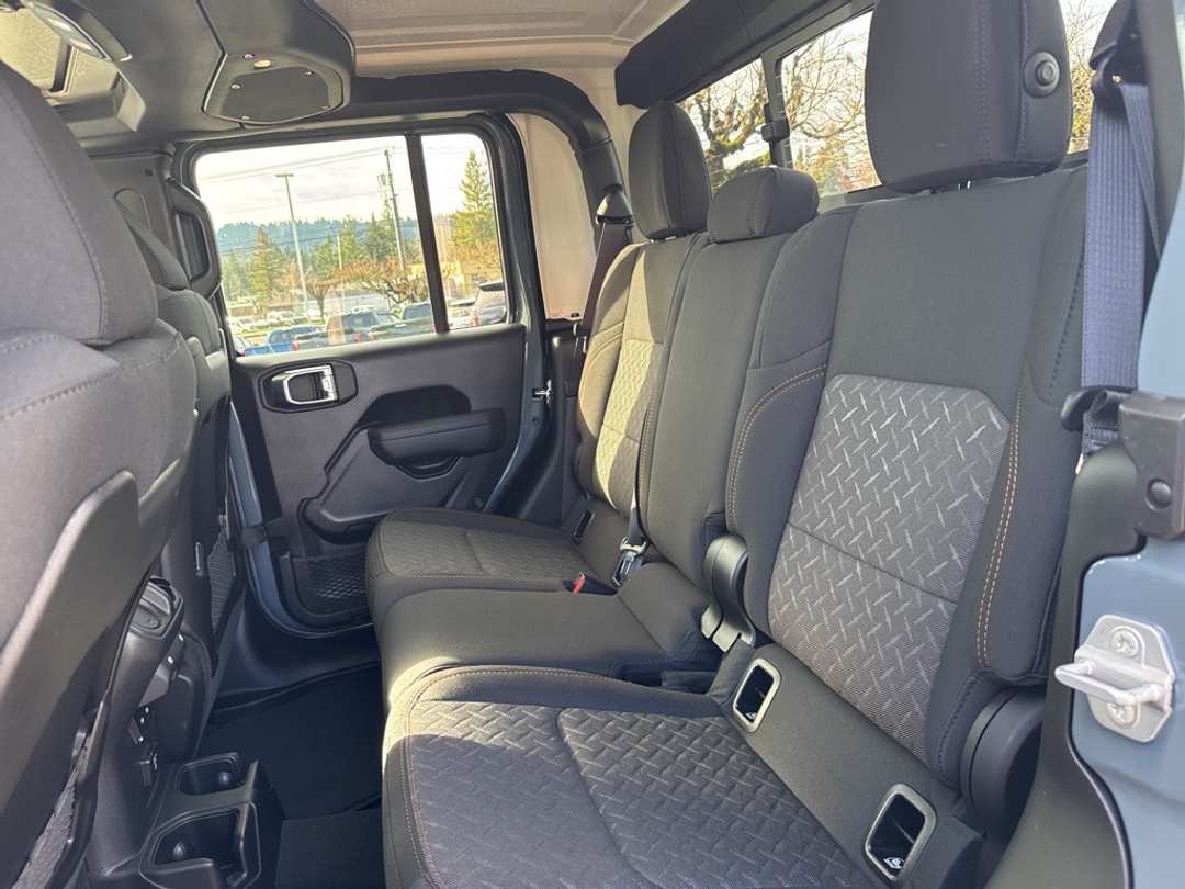 2026 Jeep Gladiator Mojave - Image 26