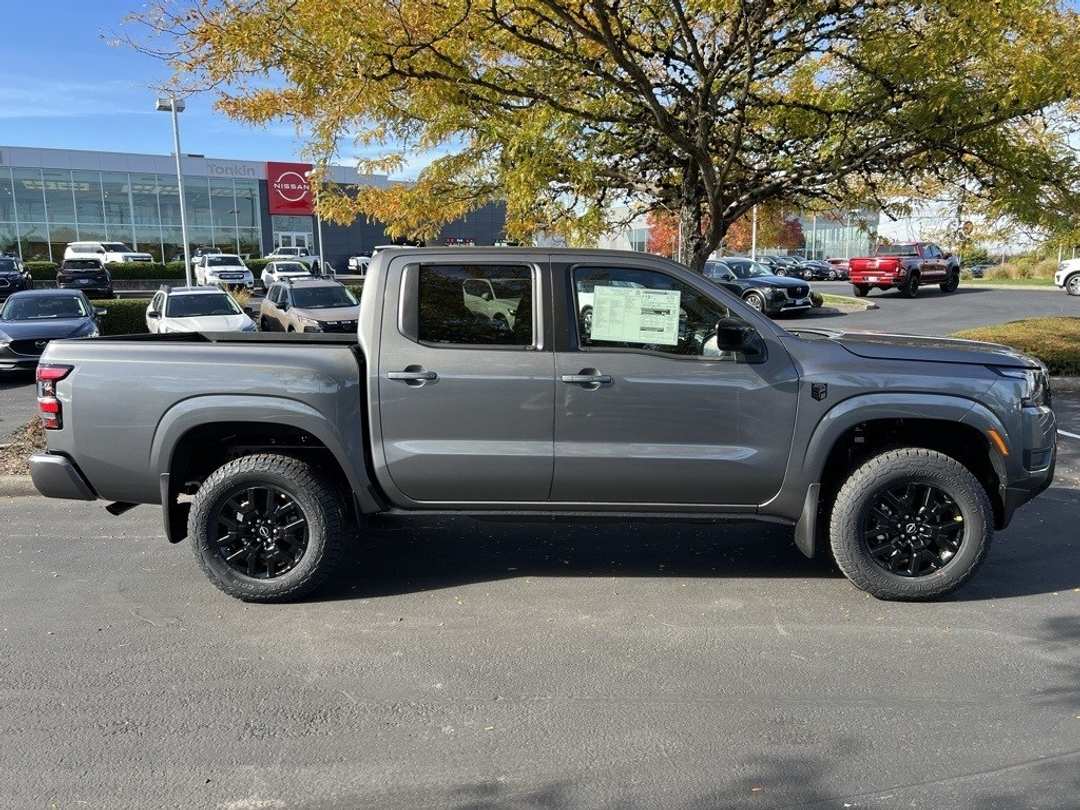 2026 Nissan Frontier SV - Image 8