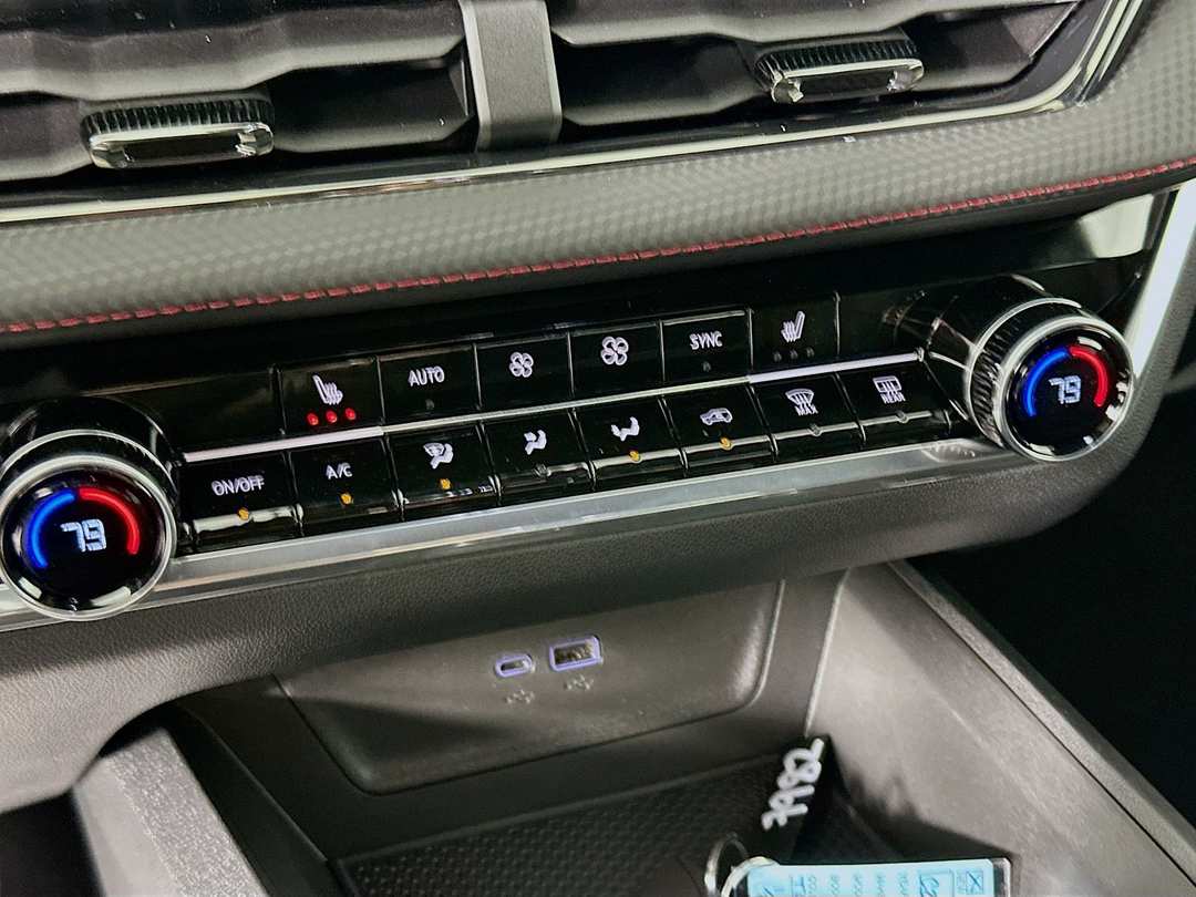 2026 Chevrolet Equinox RS - Image 16