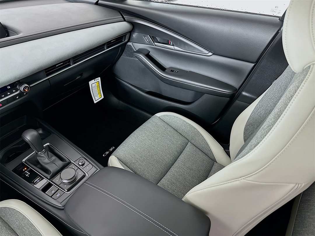 2026 MAZDA Cx-30 2.5 S Aire Edition - Image 24