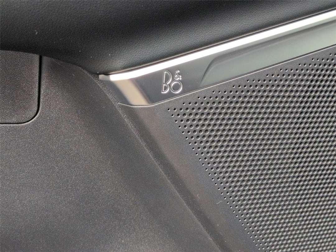 2026 Ford Expedition Platinum - Image 11