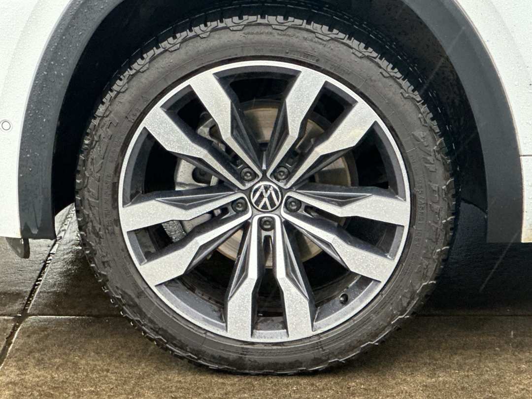 2021 Volkswagen Atlas Cross Sport 3.6L V6 SEL Premium RLine - Image 24