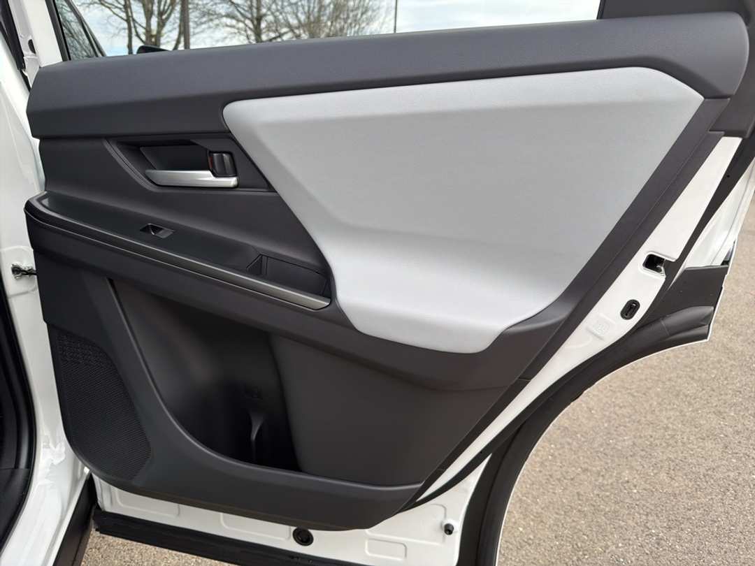 2026 Subaru Solterra Premium - Image 21