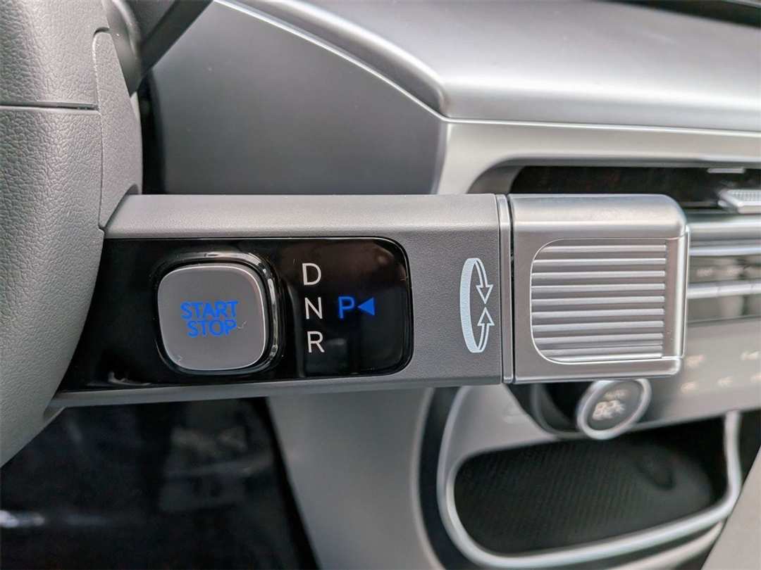 2026 Hyundai Ioniq 9 SE - Image 17