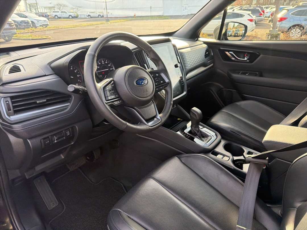 2025 Subaru Forester Limited - Image 16