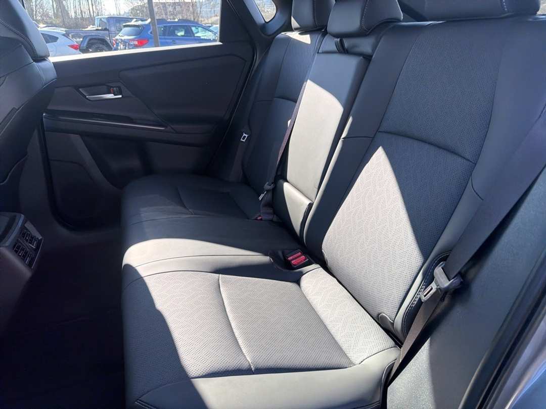 2026 Subaru Solterra Premium - Image 17