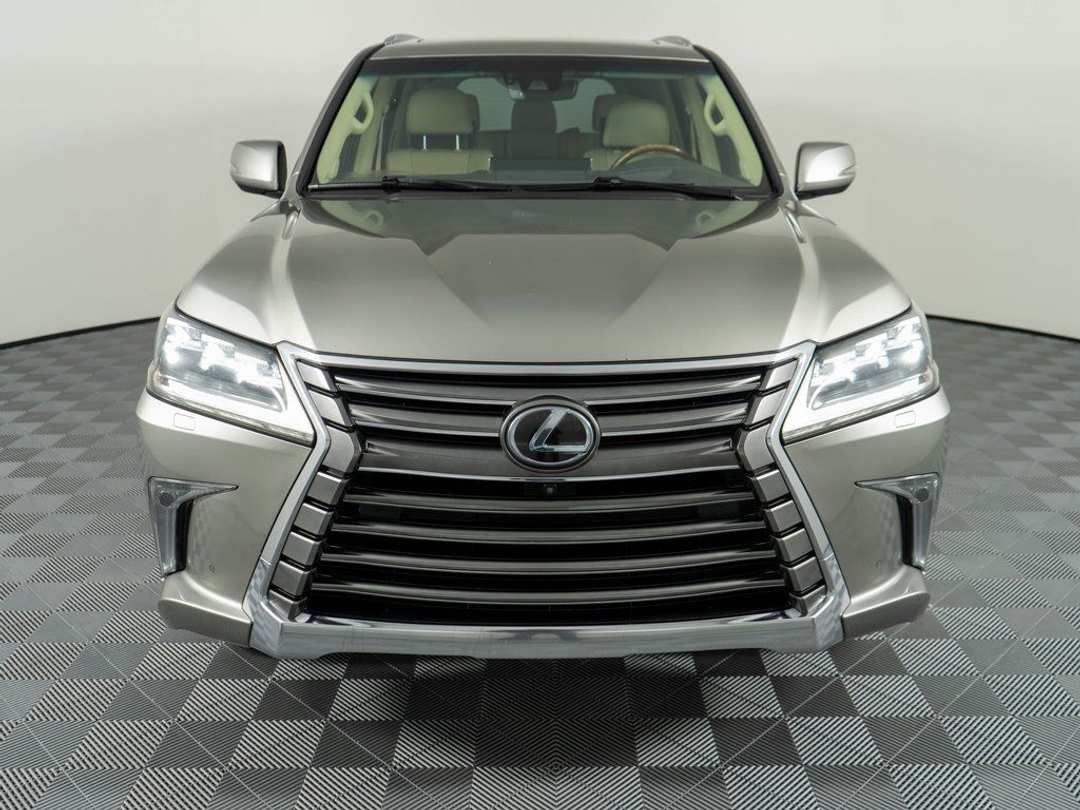 2016 Lexus Lx 570 - Image 3
