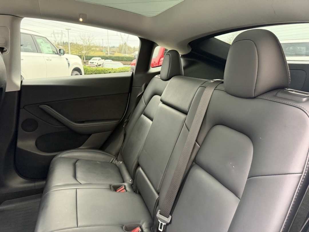 2022 Tesla Model Y Performance - Image 31