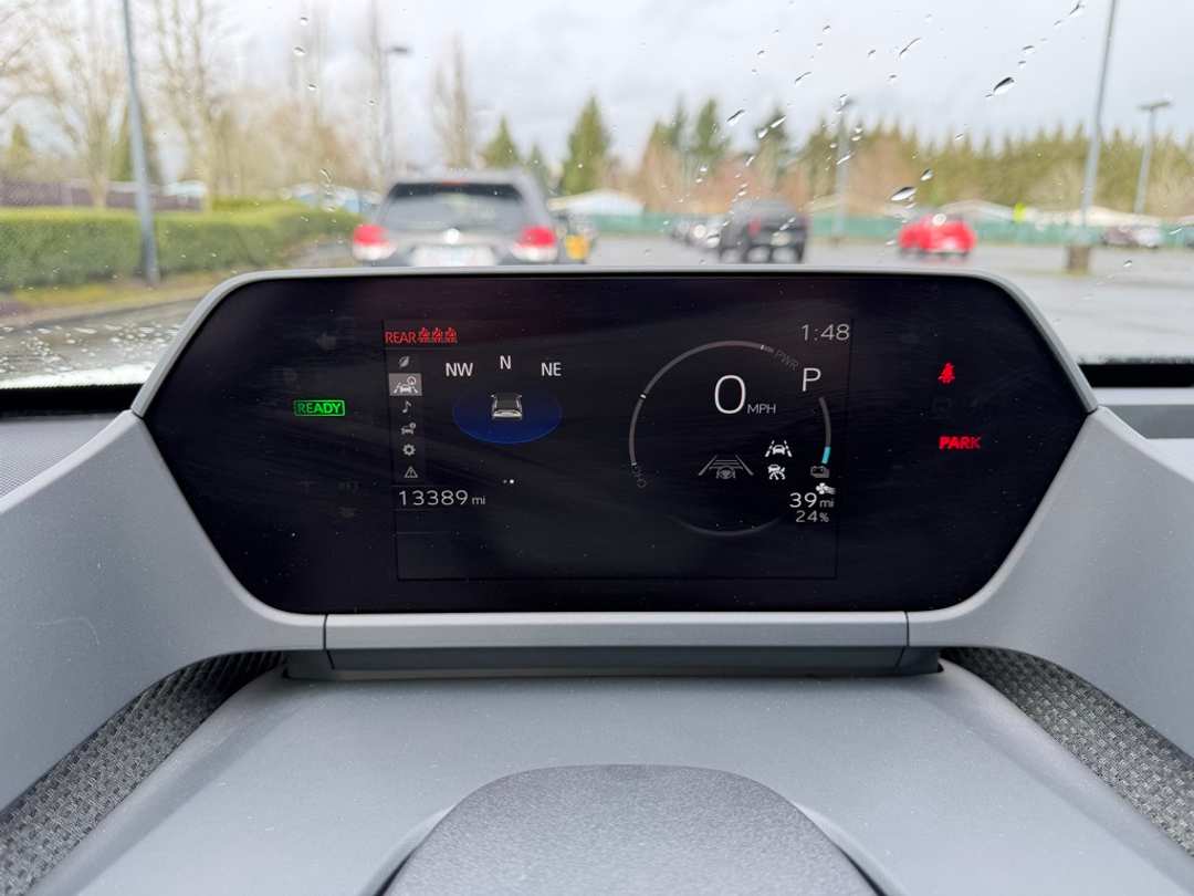 2023 Subaru Solterra Touring - Image 21