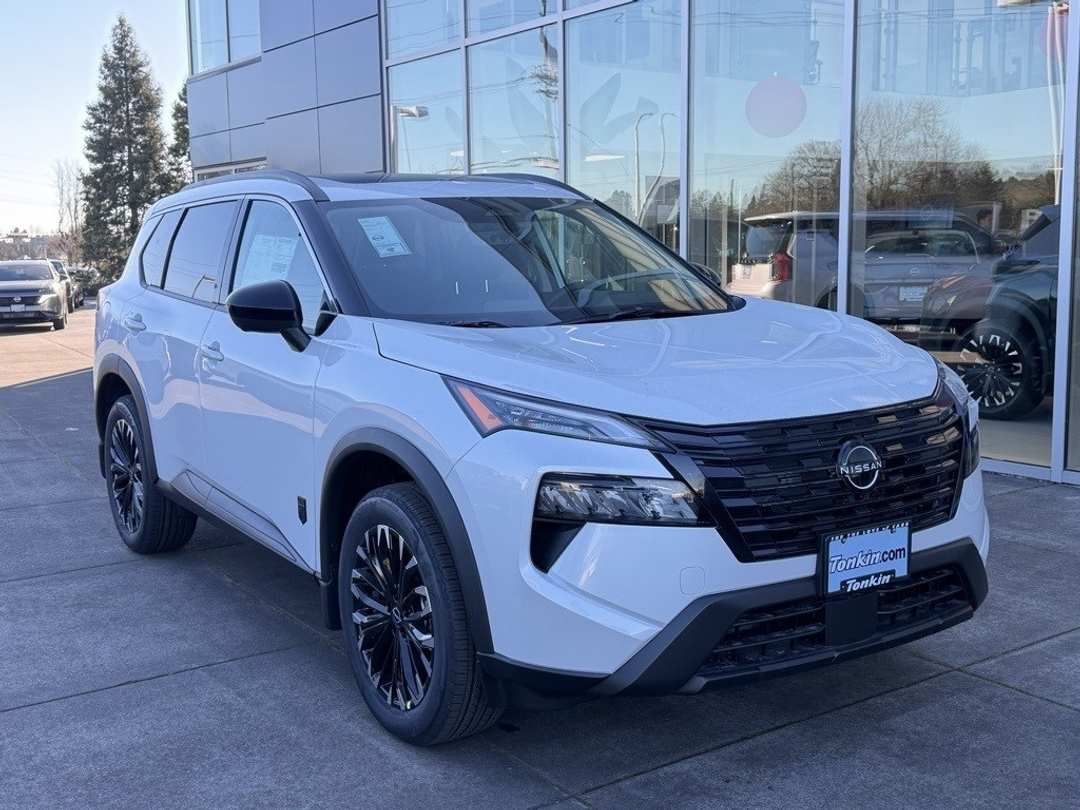 2026 Nissan Rogue Dark Armor - Image 2