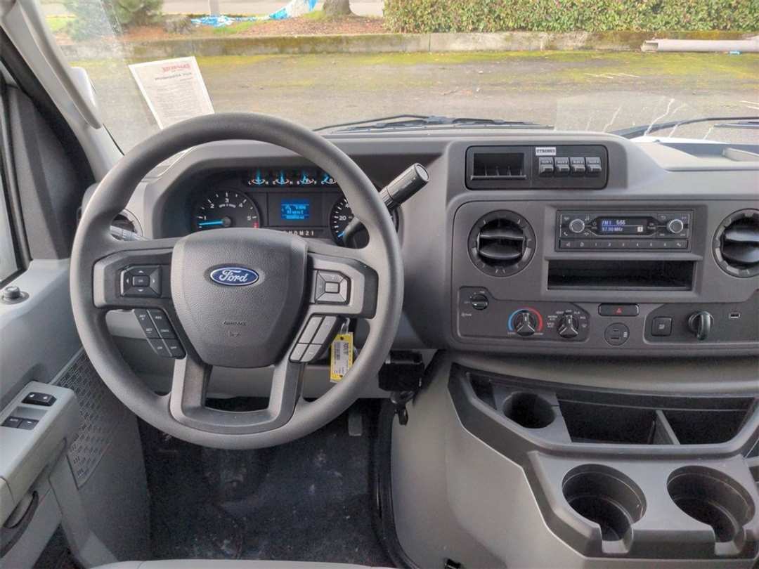 2024 Ford E-350sd Base - Image 20