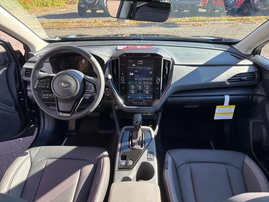 2025 Subaru Crosstrek Limited - Image 28