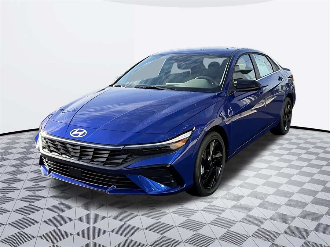 2026 Hyundai Elantra SEL Sport - Image 4