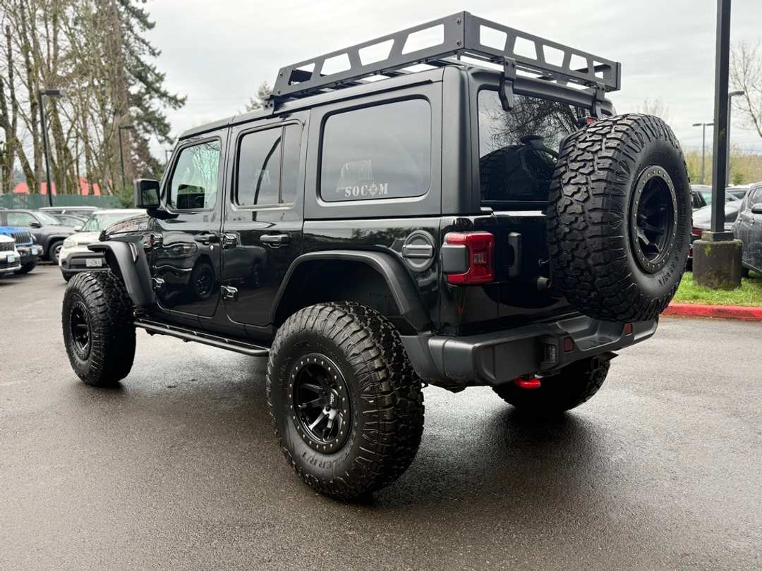 2025 Jeep Wrangler Rubicon - Image 11