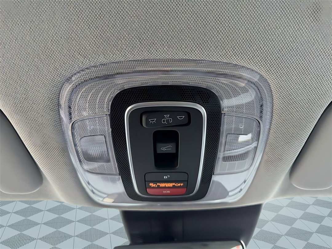 2026 Hyundai Elantra Limited - Image 28