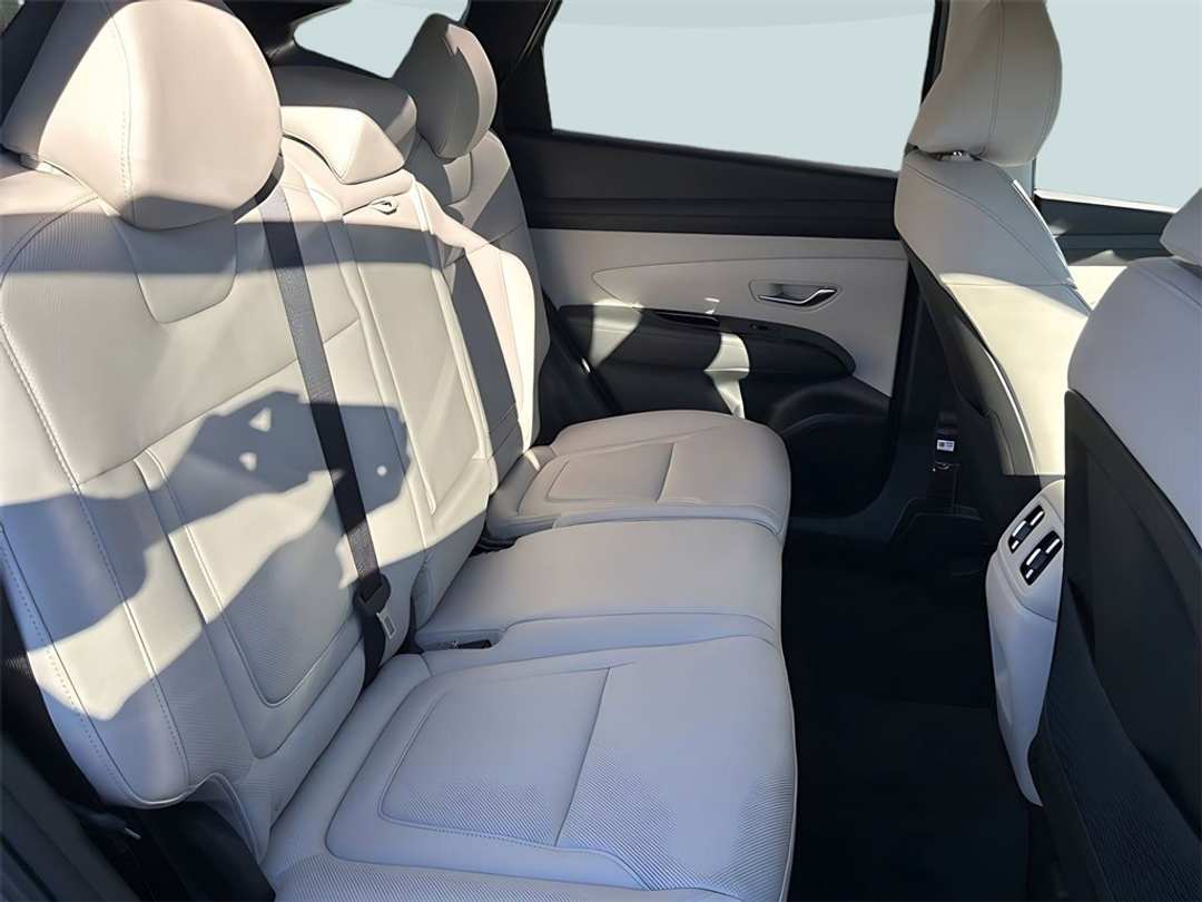 2026 Hyundai Tucson Limited - Image 11