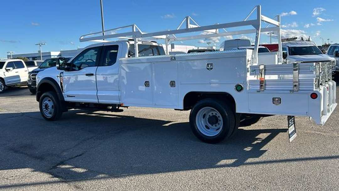 2026 Ford F-550Sd XL - Image 3