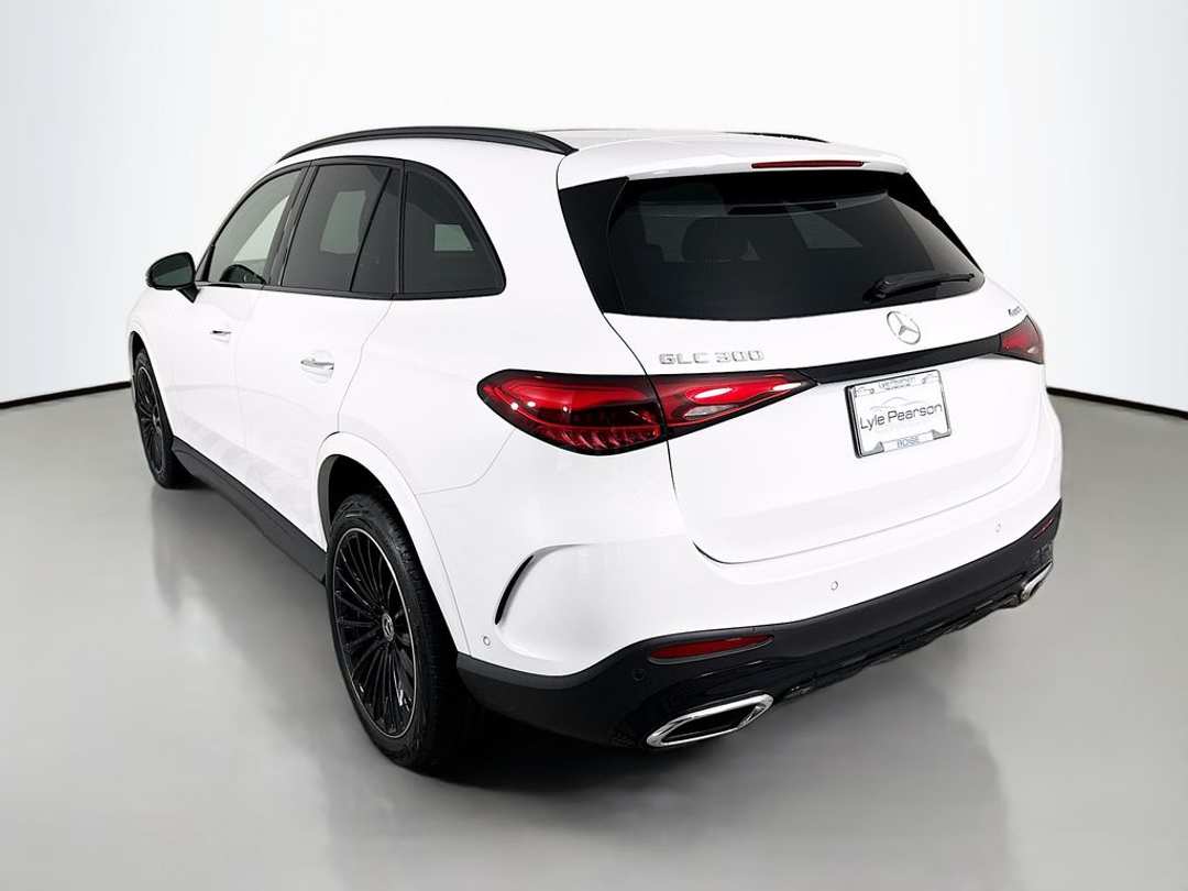 2026 Mercedes-Benz GLC GLC 300 - Image 3
