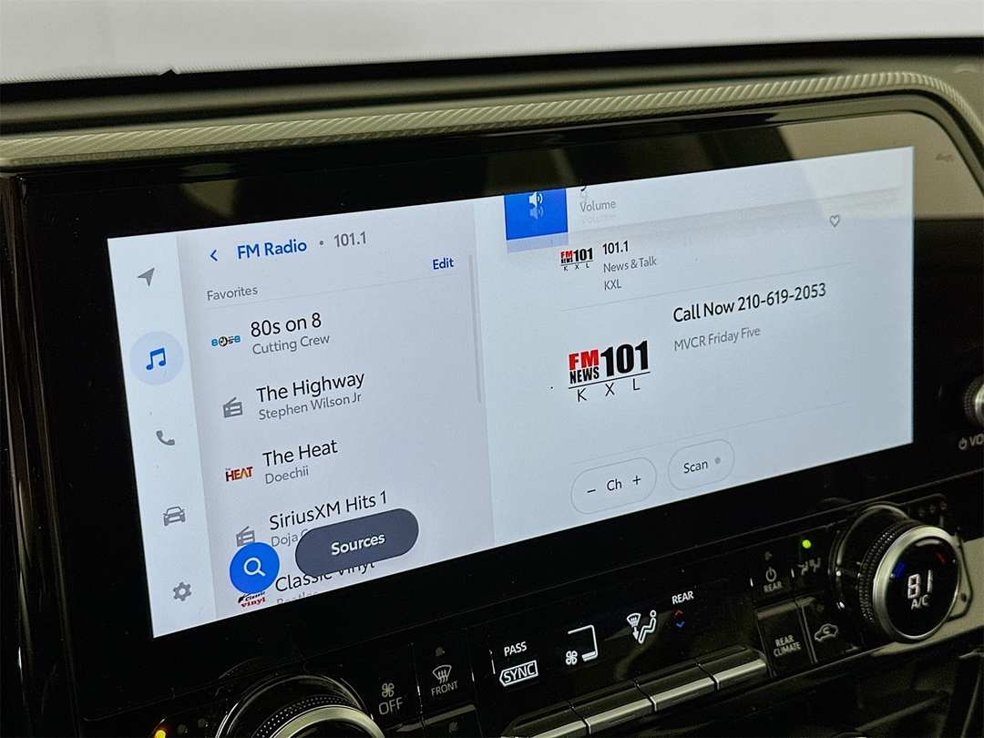 2026 Toyota Highlander Platinum - Image 15