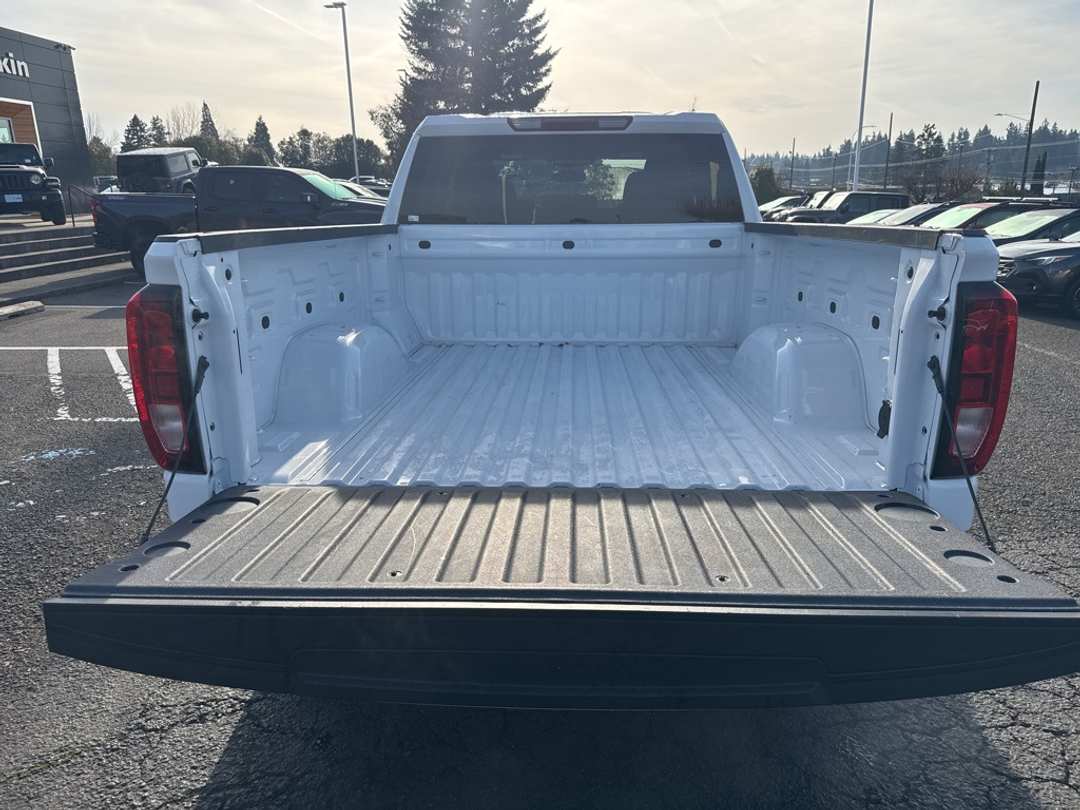 2023 GMC Sierra 1500 Elevation - Image 7