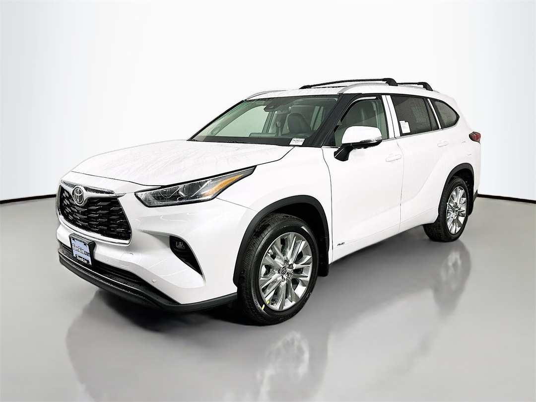 2026 Toyota Highlander Limited - Image 3