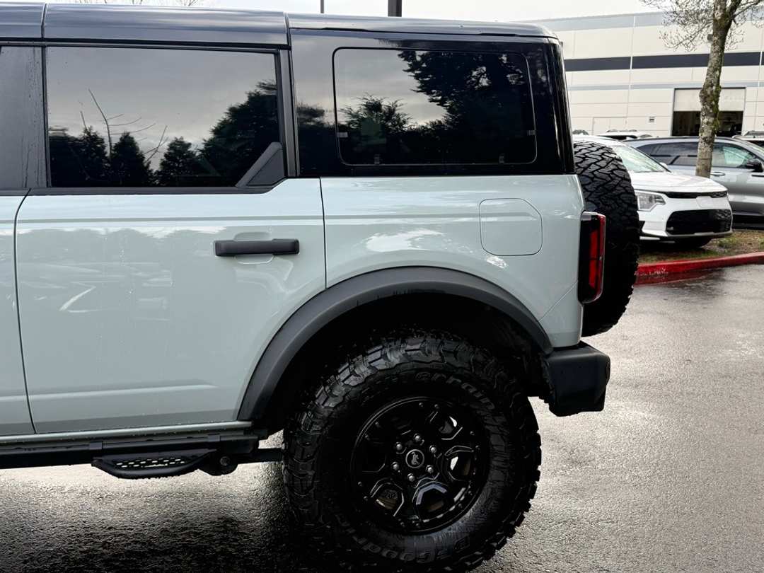 2024 Ford Bronco Wildtrak - Image 11