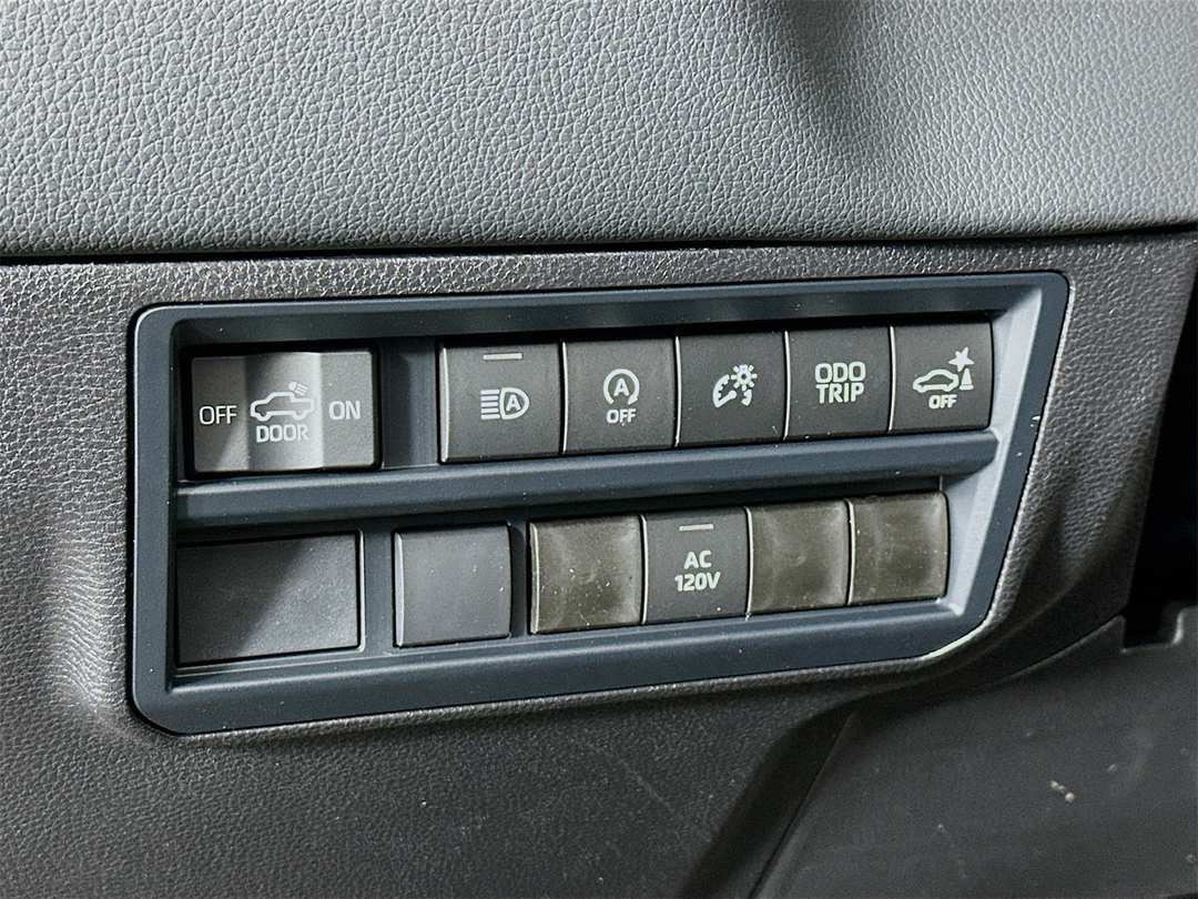 2026 Toyota Tundra Limited - Image 10