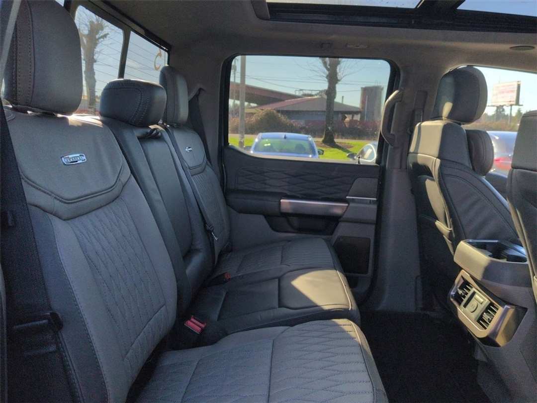 2026 Ford F-350Sd Platinum - Image 30