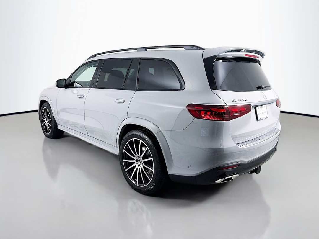 2026 Mercedes-Benz GLS GLS 450 - Image 3