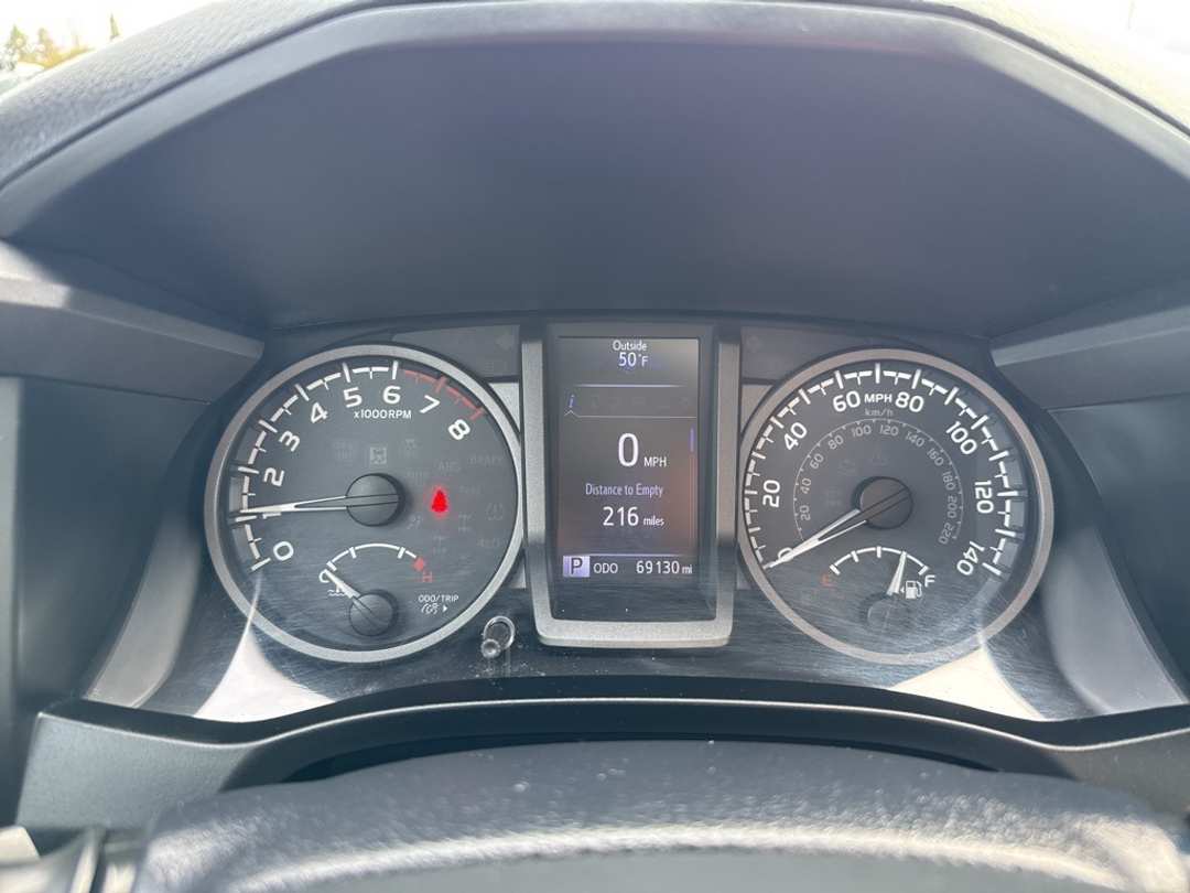 2019 Toyota Tacoma TRD OffRoad - Image 17