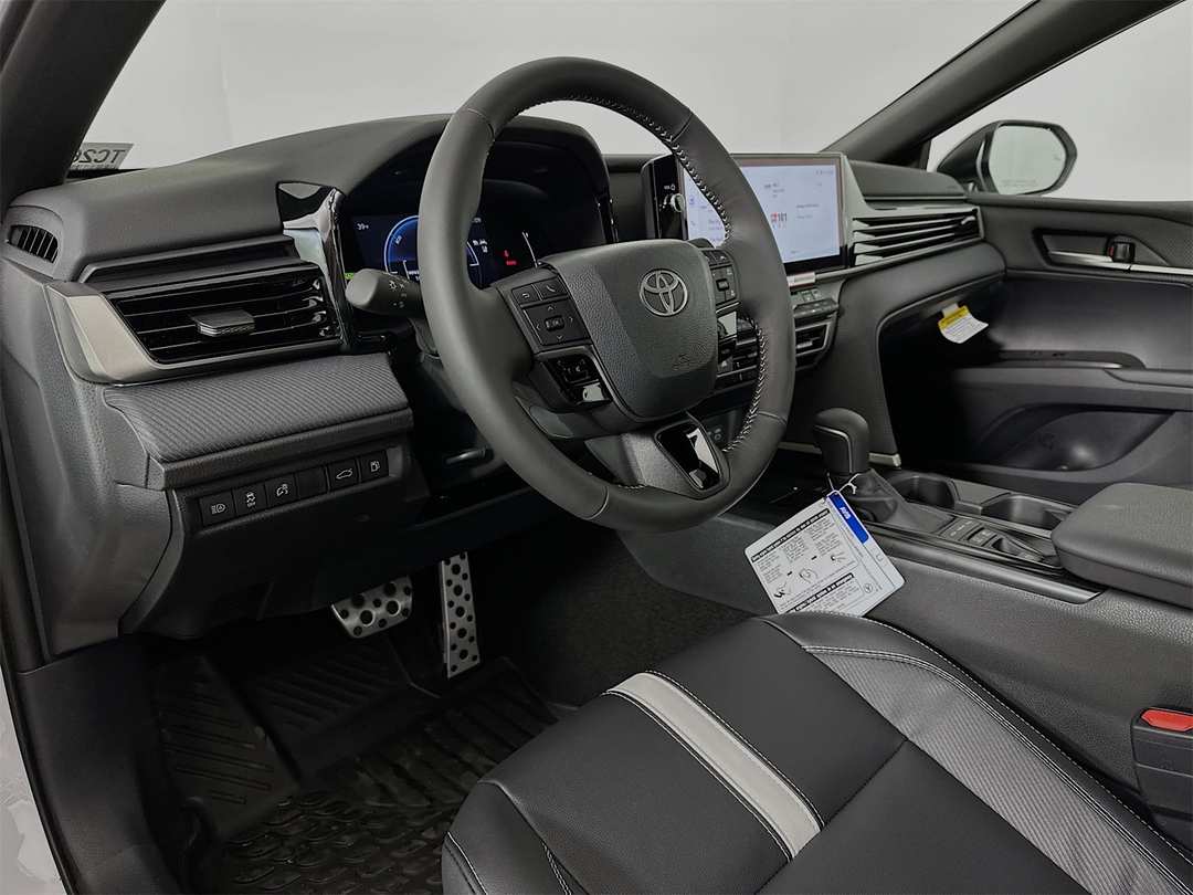 2026 Toyota Camry SE Nightshade - Image 9
