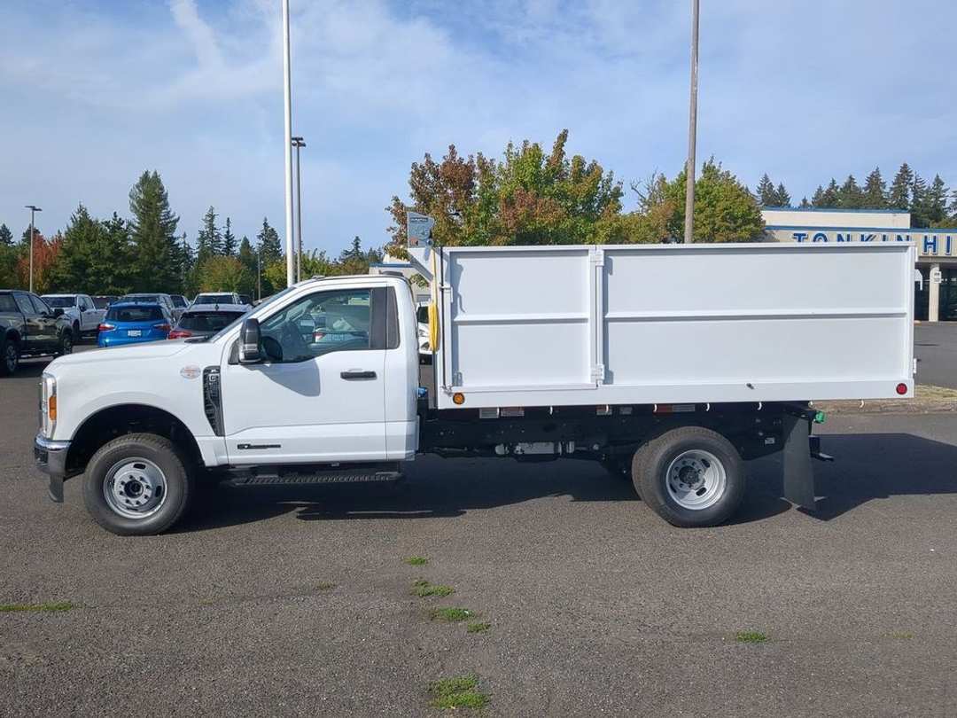 2024 Ford F-350Sd XL - Image 2