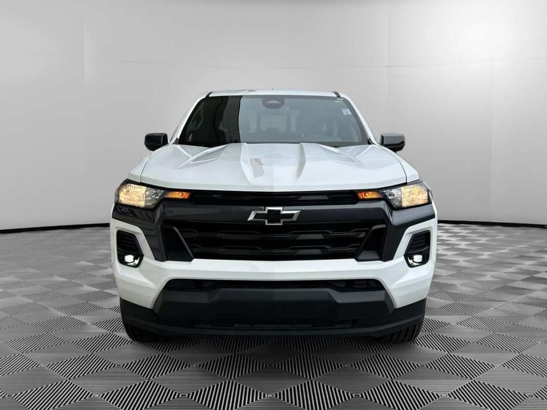 2024 Chevrolet Colorado LT - Image 2
