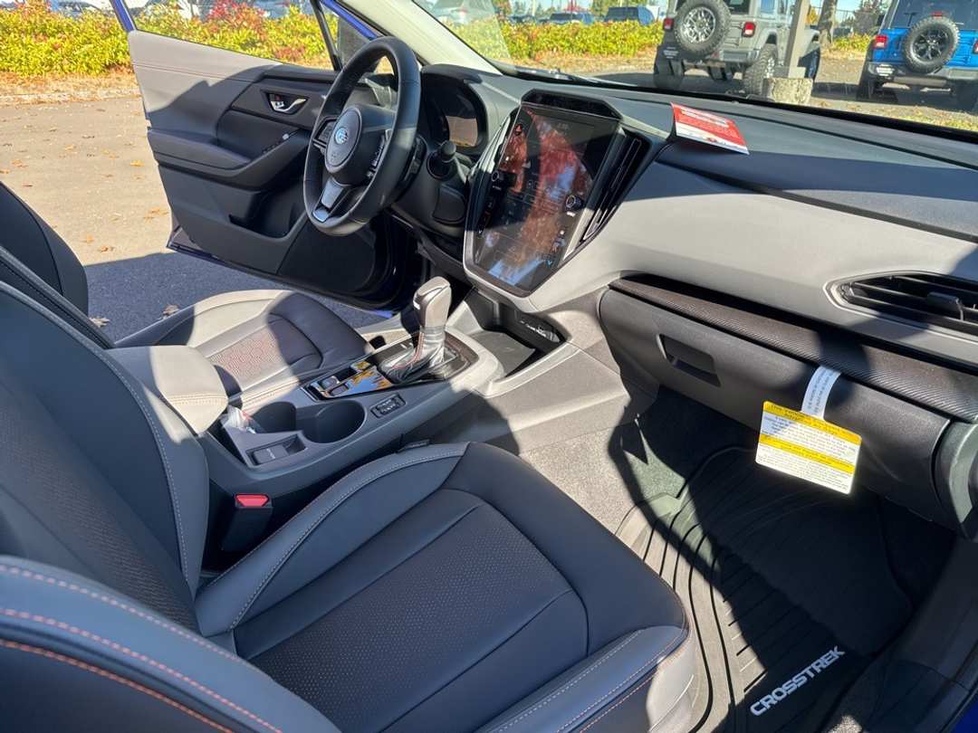 2025 Subaru Crosstrek Limited - Image 30