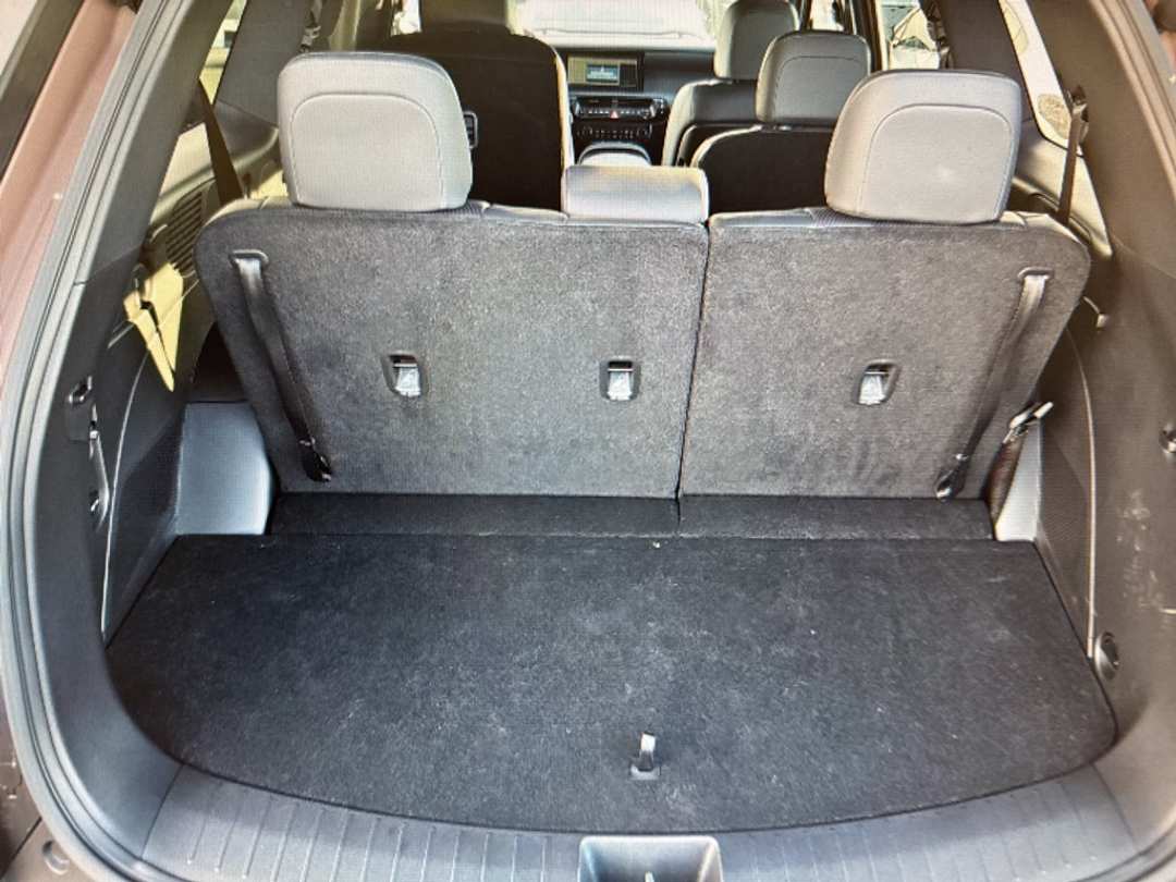 2026 Hyundai Palisade XRT Pro - Image 6